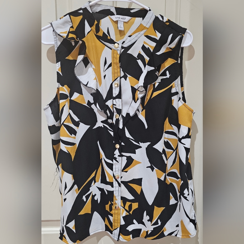 Sleeveless Black and Gold Patterned Women's Top